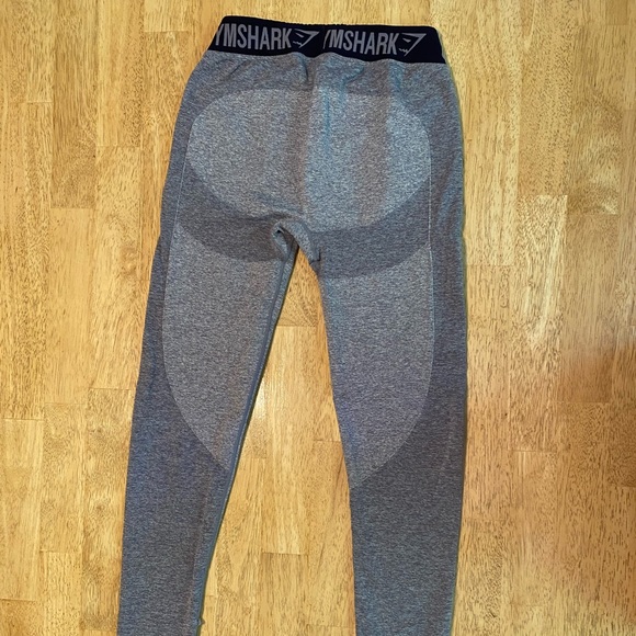 Bundle of Gymshark leggings. Size M - Picture 8 of 11